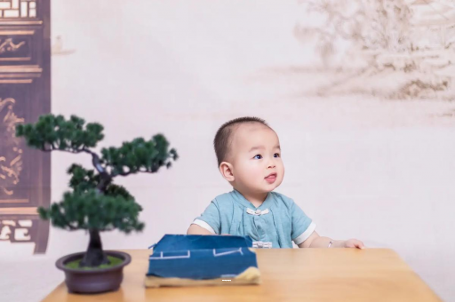 福州宝宝摔到头第五天吐了